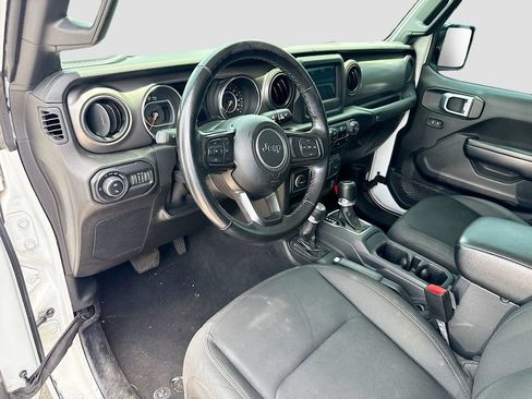 Used 2021 Jeep Gladiator Sport AWD/4WD image 10