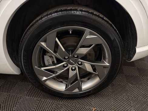 Used 2025 Genesis Electrified GV70 Advanced image 28