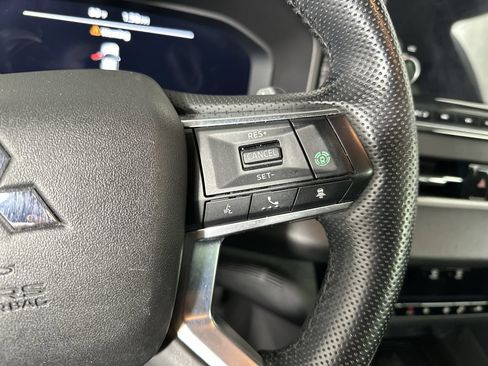 Used 2022 Mitsubishi Outlander SEL FWD image 8