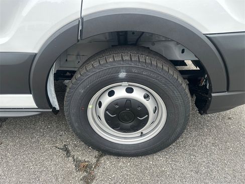 New 2025 Ford Transit 250 Low Roof image 10