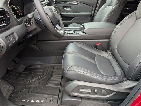 New 2025 Honda Pilot EX-L image 14
