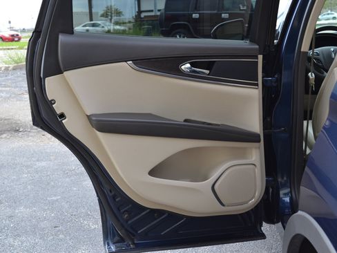 Used 2017 Lincoln MKX Reserve w/ Lincoln MKX Climate Package image 49