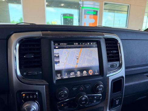 Used 2015 RAM 1500 Laramie w/ Convenience Group AWD/4WD image 15