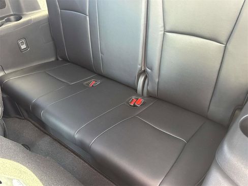 Used 2024 Toyota Highlander Platinum image 29