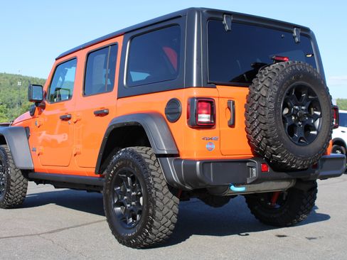 Used 2023 Jeep Wrangler Unlimited w/ Cold Weather Group AWD/4WD image 11