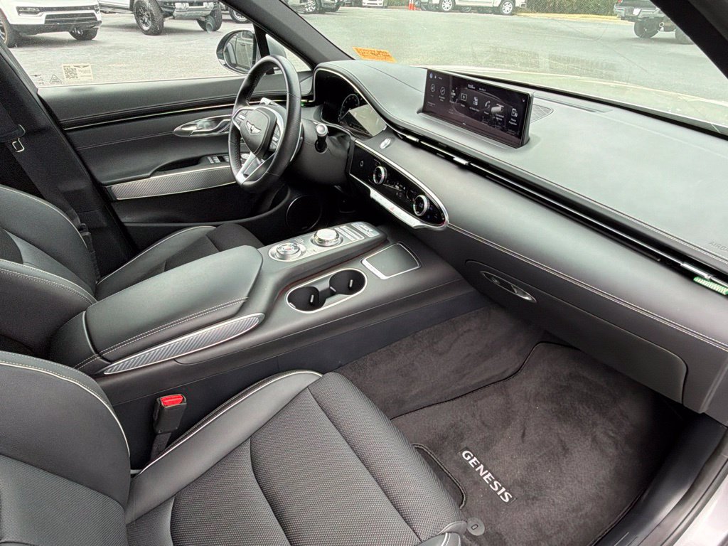 Used 2024 Genesis GV70 2.5T w/ Sport Prestige Package AWD/4WD image 27