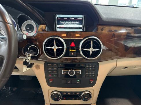 Used 2015 Mercedes-Benz GLK 350 2WD image 23