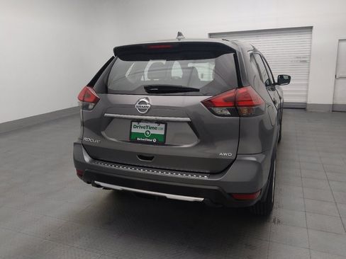 Used 2017 Nissan Rogue S AWD/4WD image 7