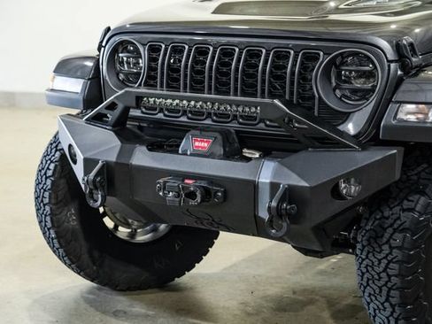 Used 2025 Jeep Gladiator Sport AWD/4WD image 22
