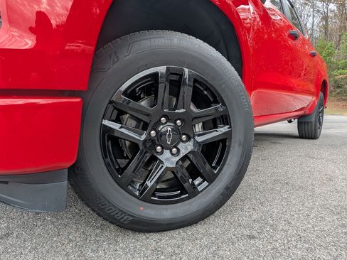 Used 2023 Chevrolet Silverado 1500 Custom image 32