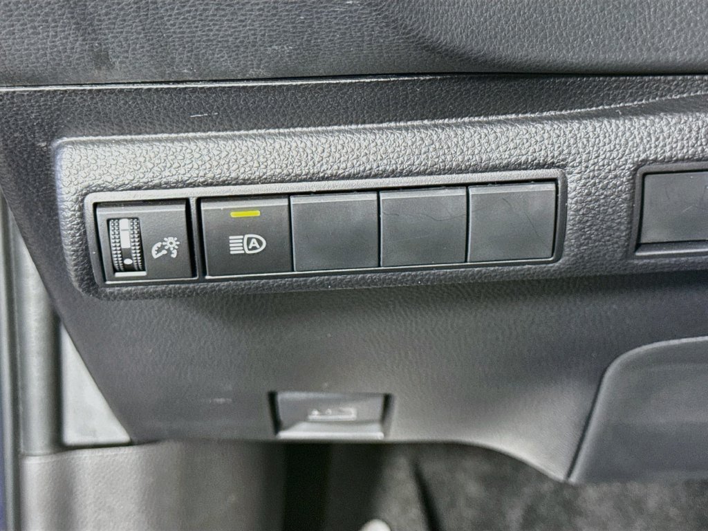Used 2024 Toyota Corolla LE FWD image 19