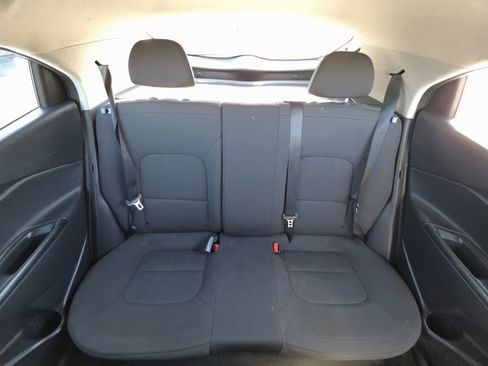 Used 2013 Kia Rio EX w/ Convenience Pkg image 18