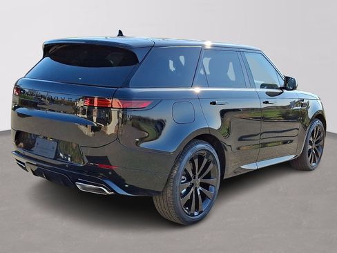 New 2026 Land Rover Range Rover Sport Dynamic SE image 3