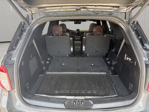 Used 2021 Ford Explorer Platinum AWD/4WD image 20