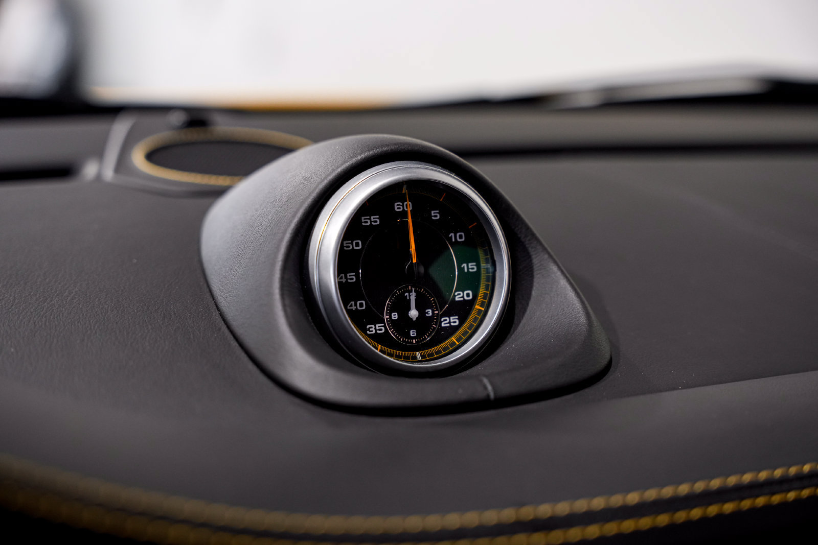 Used 2008 Porsche 911 GT2 RWD image 11