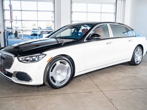 Used 2022 Mercedes-Benz Maybach S 580 4MATIC image 11