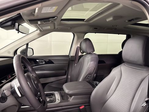 New 2026 Kia Carnival SX Prestige FWD image 29