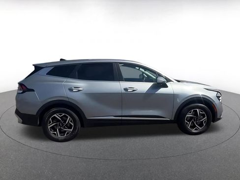 Used 2025 Kia Sportage LX FWD image 16