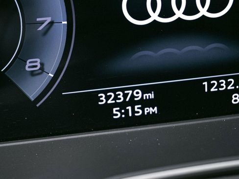 Used 2024 Audi SQ5 Premium Plus AWD/4WD image 9