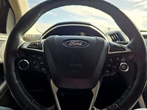 Used 2018 Ford Edge SEL w/ Equipment Group 201A AWD/4WD image 8
