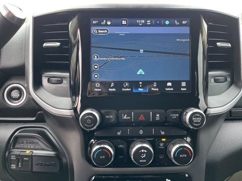 Used 2022 RAM 2500 Big Horn w/ Safety Group B image 17