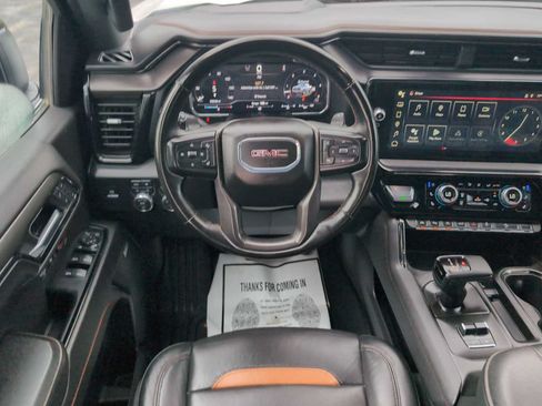 Used 2024 GMC Sierra 1500 AT4 w/ Technology Package AWD/4WD image 13