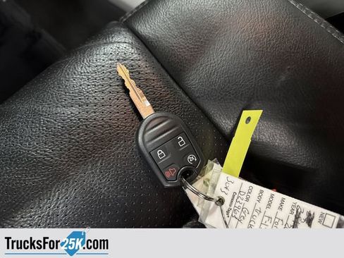 Used 2013 Ford F150 Lariat w/ Mid Equipment Group image 40