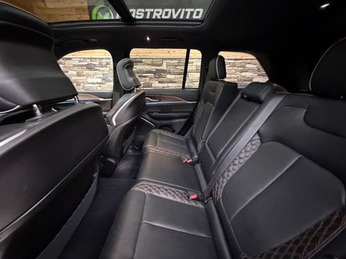 Used 2022 Jeep Grand Cherokee Summit AWD/4WD image 27