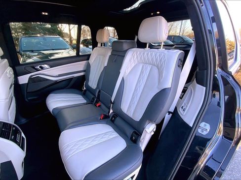 Certified 2025 BMW X7 xDrive40i image 21