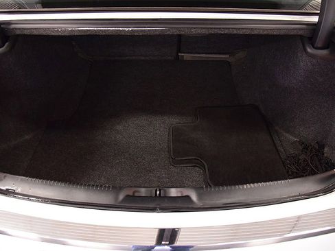 Used 2013 Chrysler 300 RWD image 29