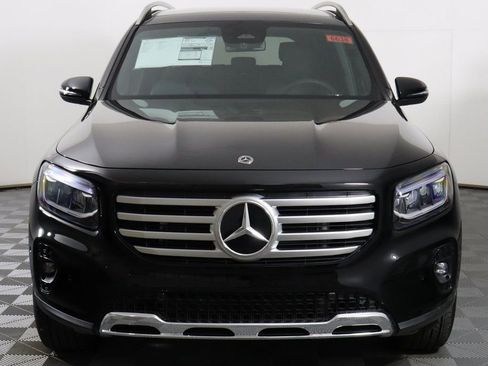 Used 2025 Mercedes-Benz GLB 250 4MATIC image 6