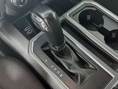 Used 2019 Ford F150 XLT w/ Equipment Group 302A Luxury AWD/4WD image 18