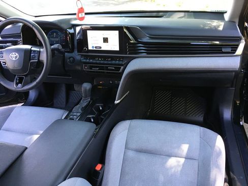 Used 2025 Toyota Camry LE w/ Convenience Package AWD/4WD image 31