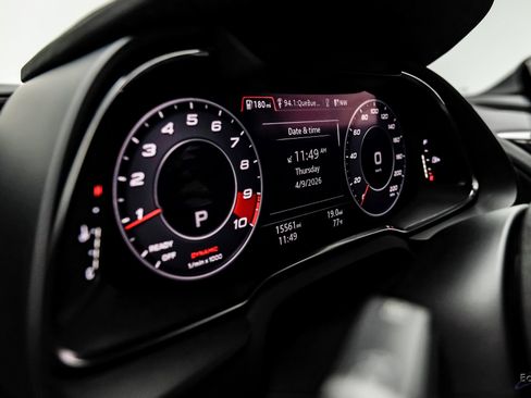 Used 2018 Audi R8 V10 RWD image 42