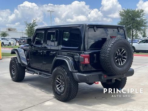Used 2026 Jeep Wrangler Unlimited Rubicon AWD/4WD image 12