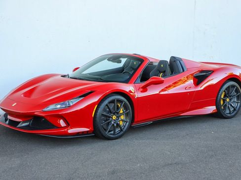 Certified 2022 Ferrari F8 Tributo RWD image 37