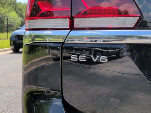 Used 2023 Volkswagen Atlas SE FWD image 11