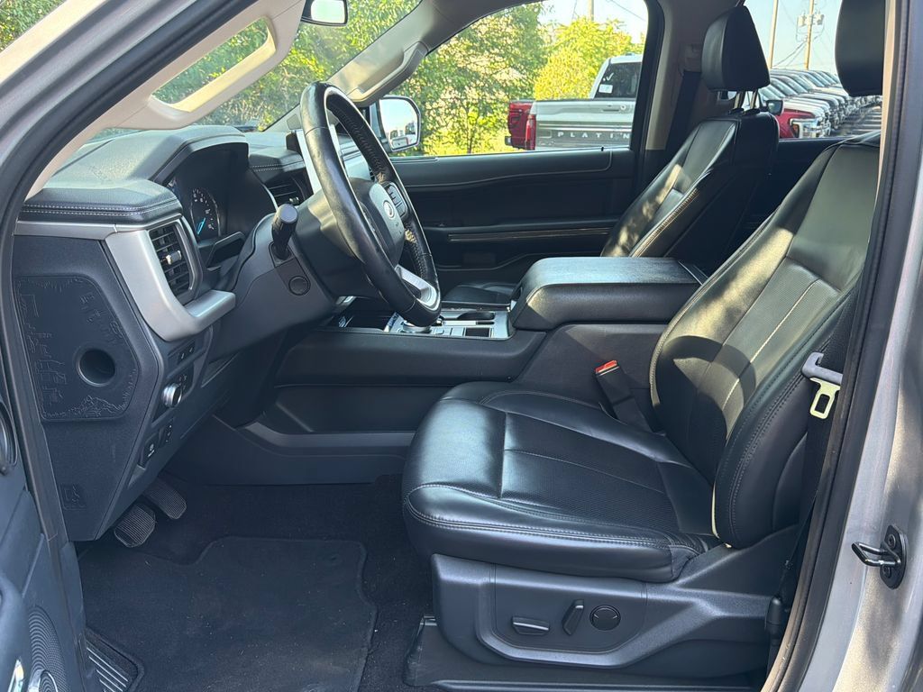 Used 2022 Ford Expedition Max XLT RWD image 14