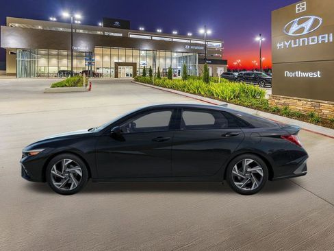 New 2026 Hyundai Elantra SEL Sport Premium FWD image 3