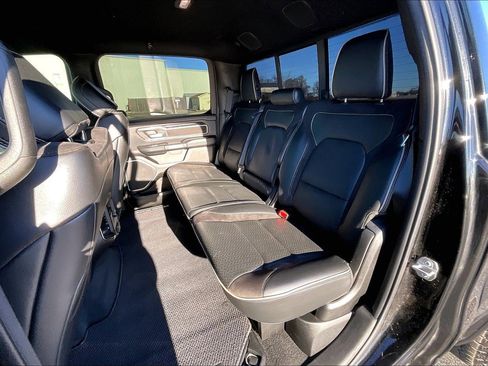 Used 2019 RAM 1500 Laramie image 17