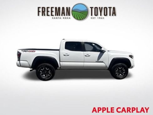 Used 2021 Toyota Tacoma TRD Off-Road w/ Technology Package AWD/4WD image 4