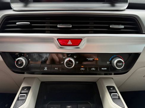 Used 2020 Kia Telluride S AWD/4WD image 34