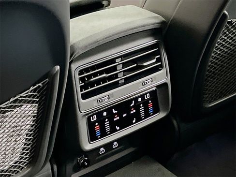 New 2026 Audi RS Q8 performance image 25