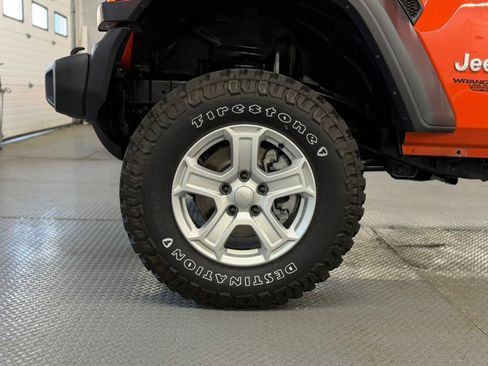 Used 2018 Jeep Wrangler Unlimited Sport S AWD/4WD image 13