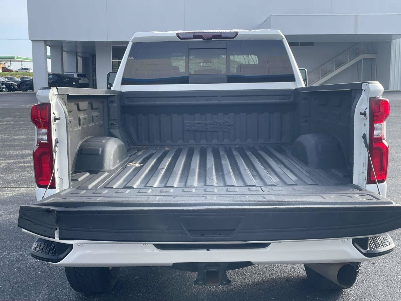 Used 2023 Chevrolet Silverado 2500 High Country w/ Technology Package AWD/4WD image 6