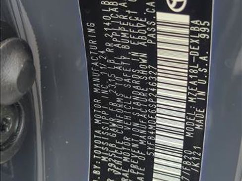 Certified 2025 Toyota Corolla LE image 26