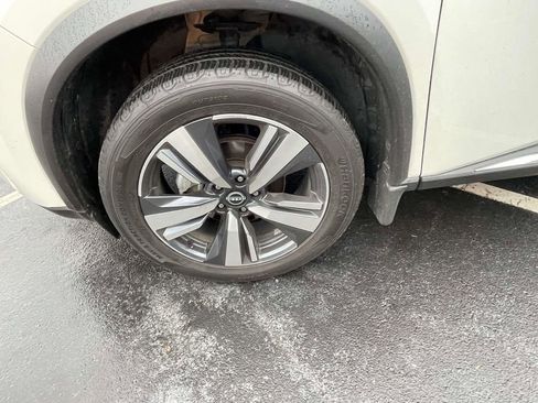 Used 2023 Nissan Rogue SL FWD image 31