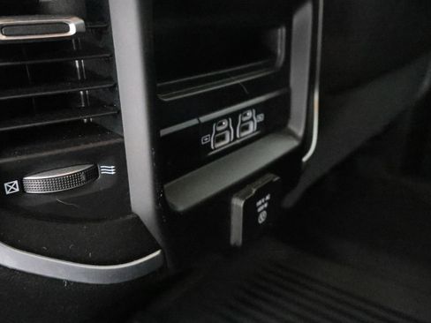 Used 2022 RAM 3500 Big Horn w/ Level C Equiment Group image 36