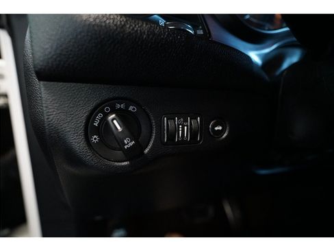 Used 2018 Dodge Challenger SXT Plus RWD image 14
