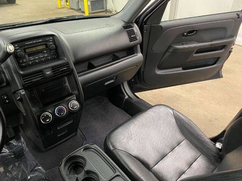 Used 2006 Honda CR-V SE image 21